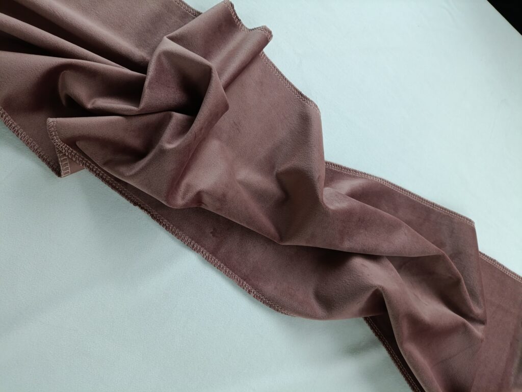 bieżnik dusty rose